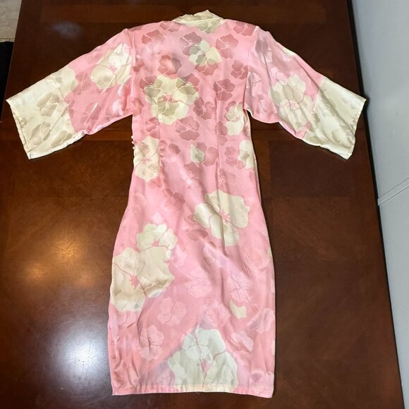 Elegant Pink Floral Wrap Dress - Picture 2 of 13